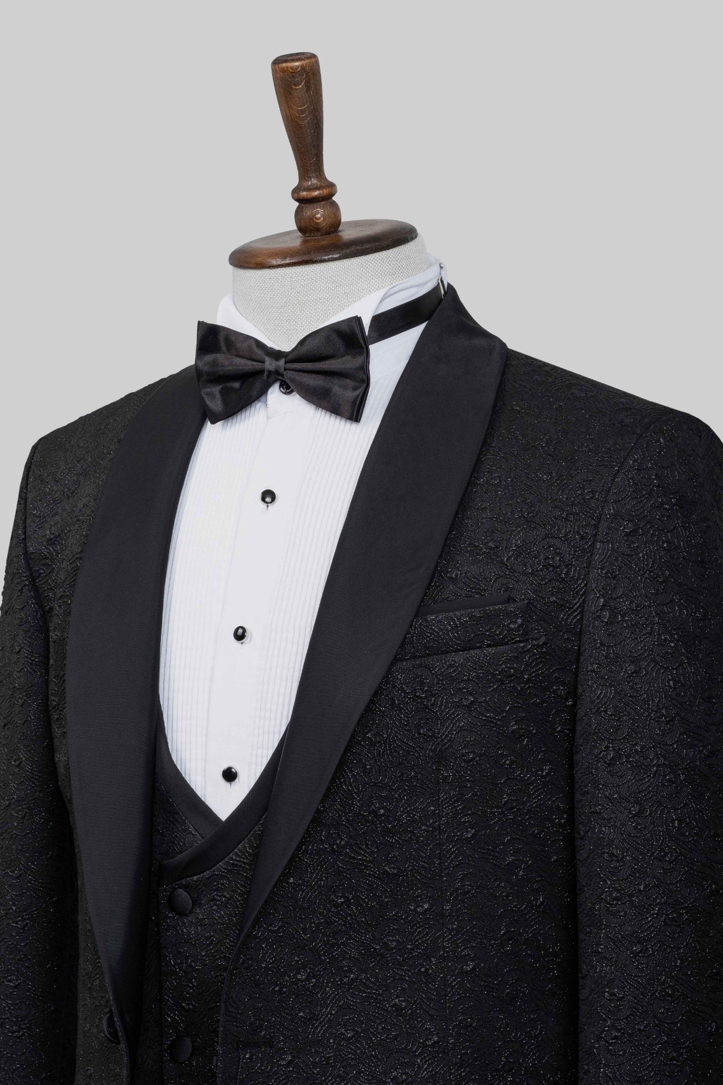 Midnight Regent – European Black Textured 3-Piece Tuxedo Suit