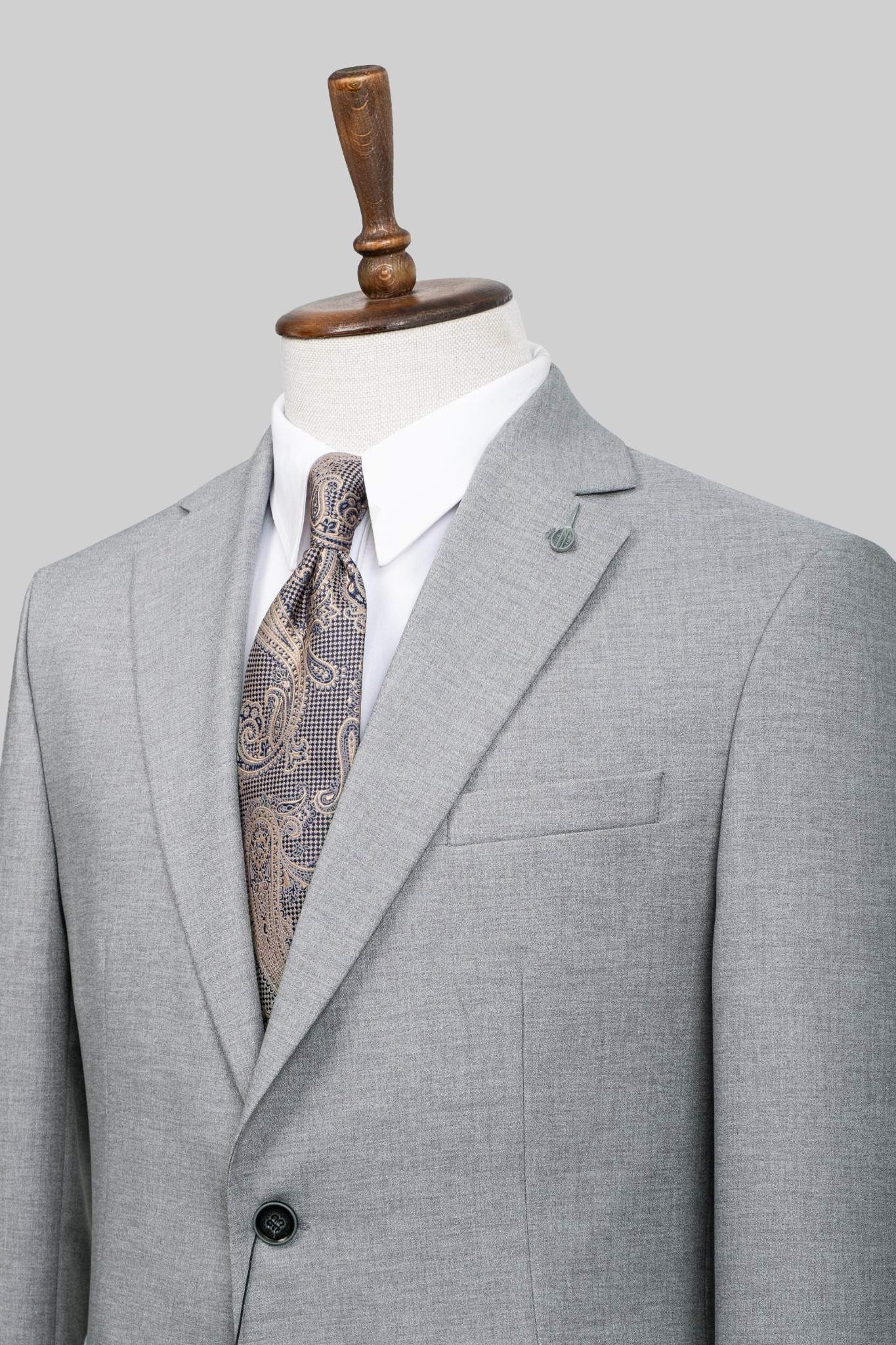 Silver Mist – European Light Grey 2-Piece Suit