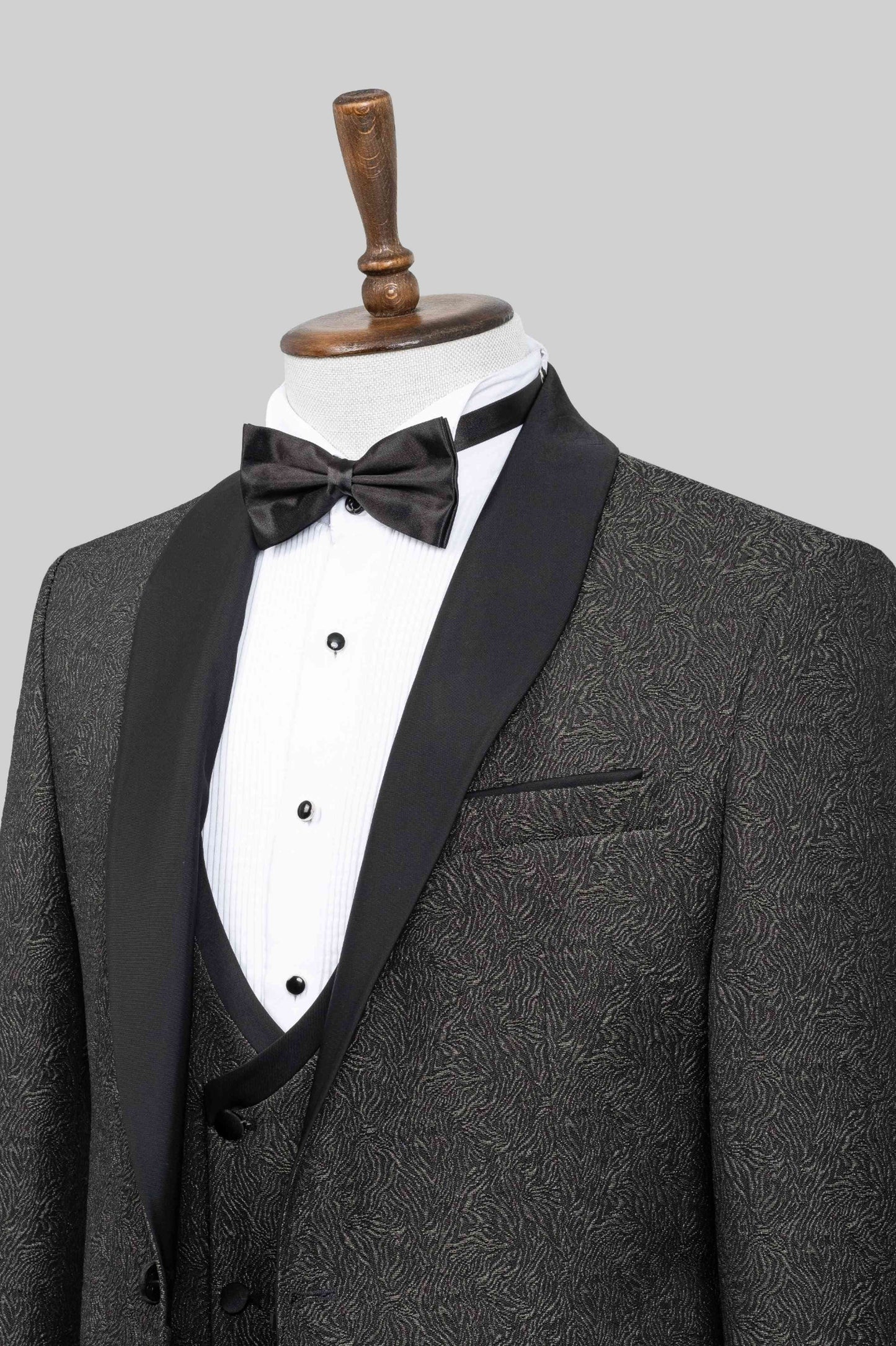 Charcoal Crest – European Black Patterned 3-Piece Tuxedo Suit