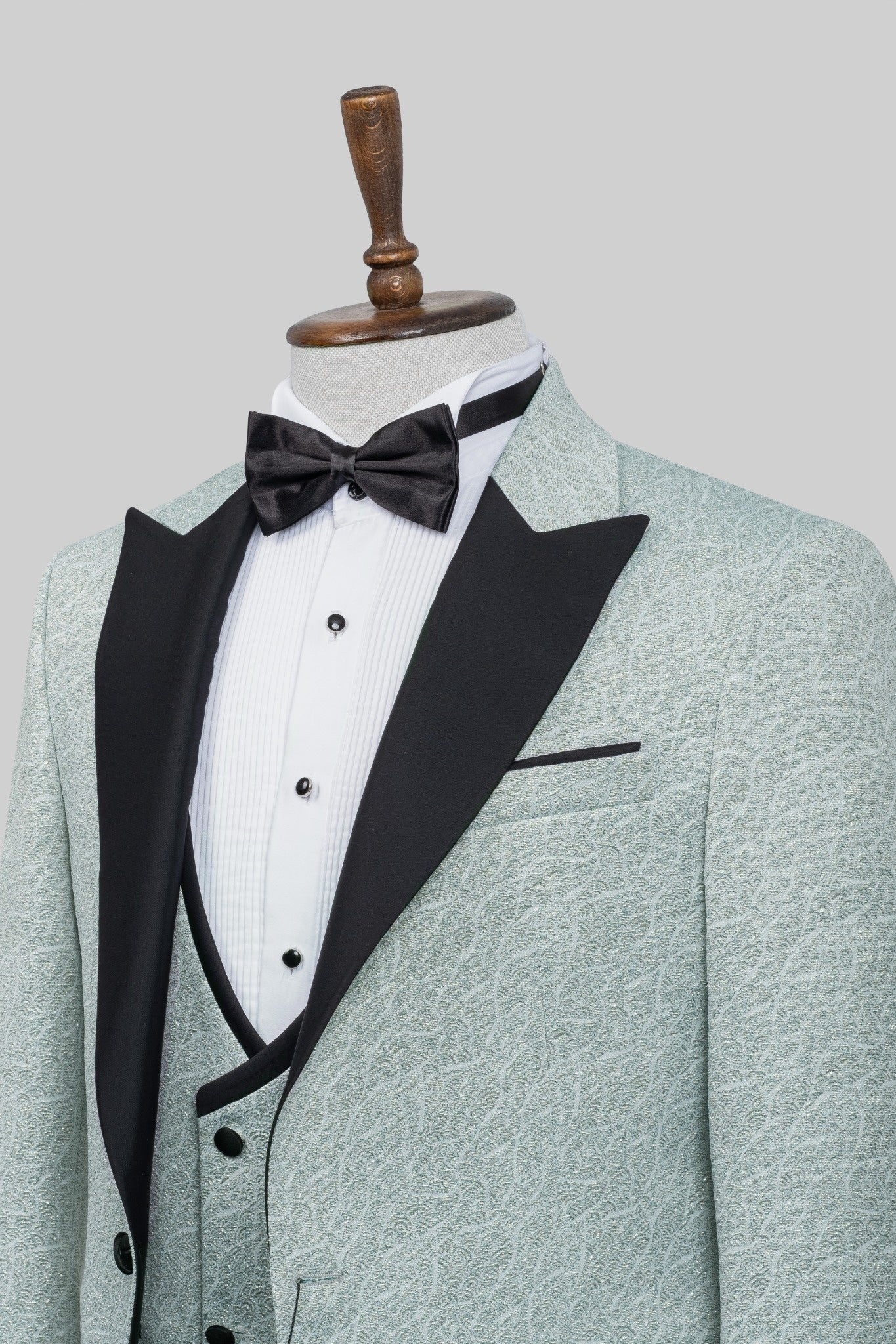 Mint Soirée – European Mint Green Textured 3-Piece Tuxedo Suit