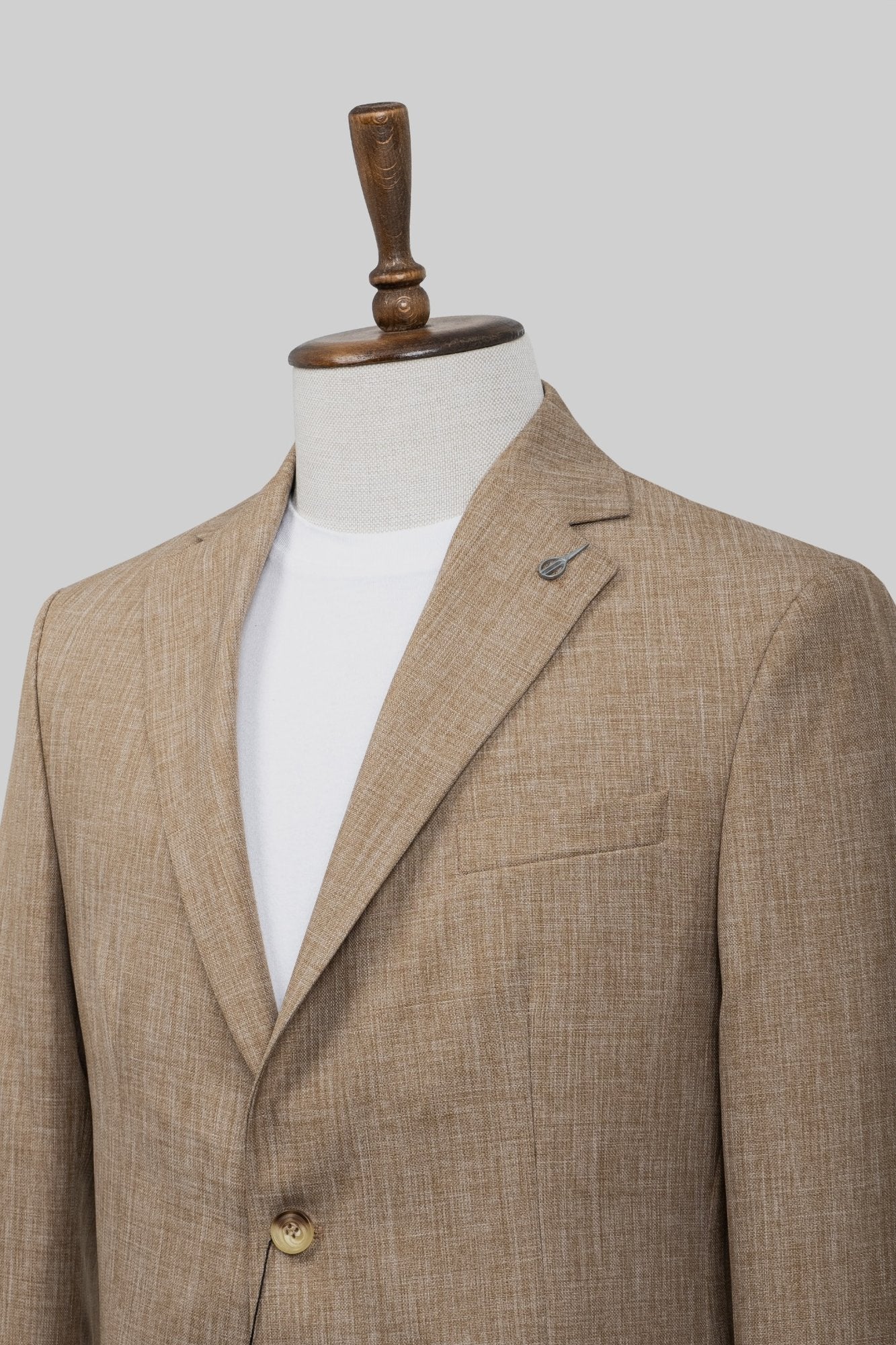 Camel Charm – European Linen Beige Textured Blazer