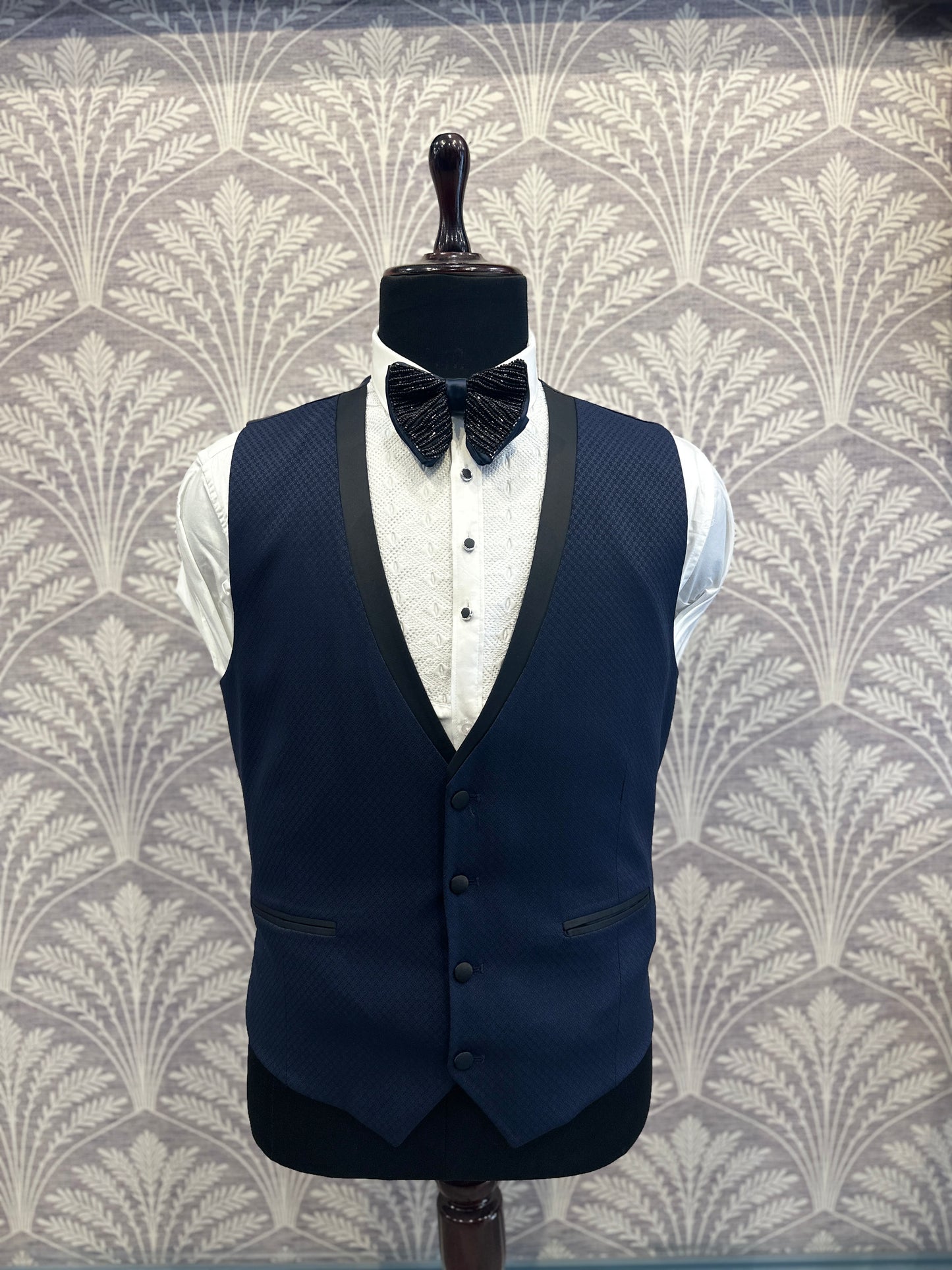 Noir Diamond Slim Fit Tuxedo – 3 Piece Set