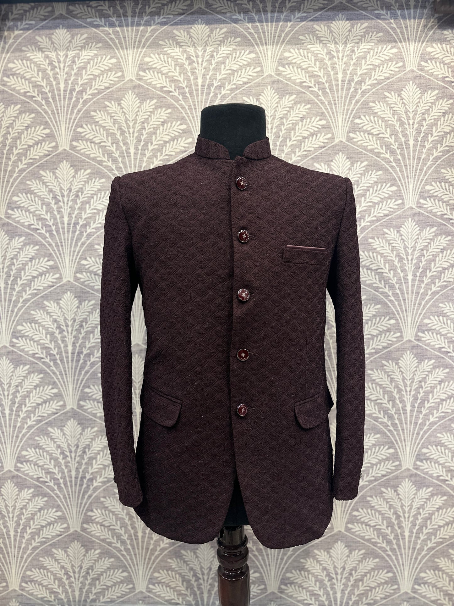 Maroon Textured Bandhgala Suit – 2 Piece | Regular Fit (Indian Collection)