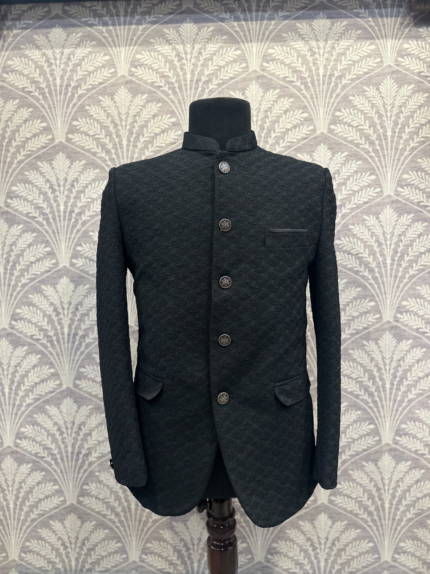 Black Textured Bandhgala Suit – 2 Piece | Regular Fit (Indian Collection)