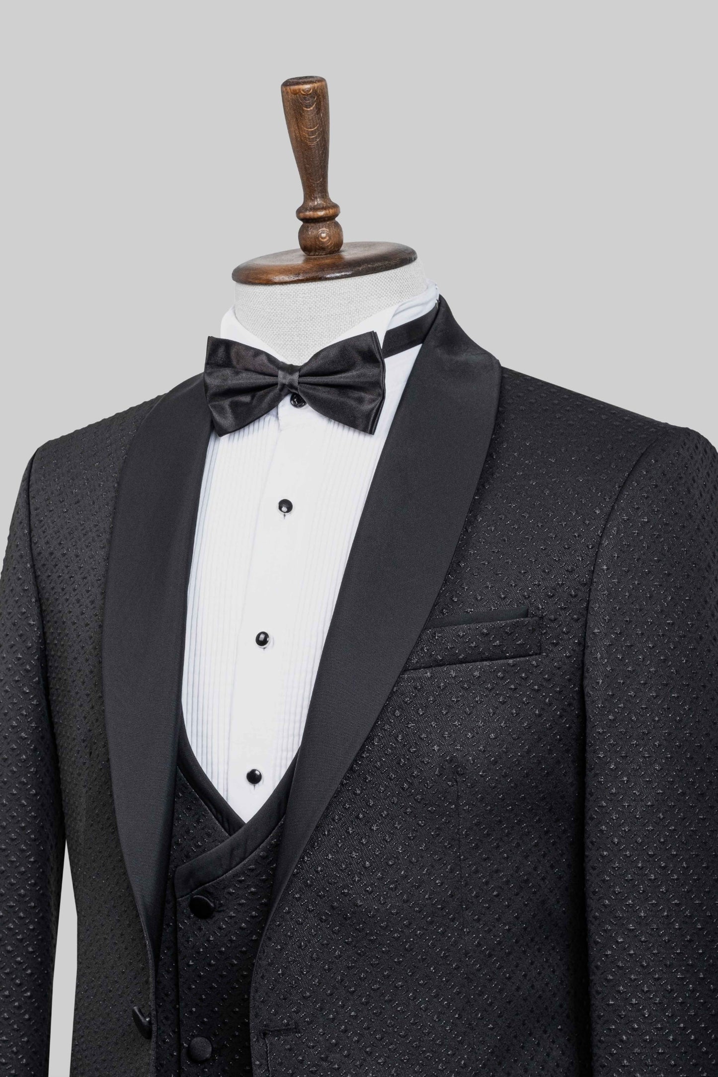 Onyx Regent – European Black Textured 3-Piece Tuxedo Suit