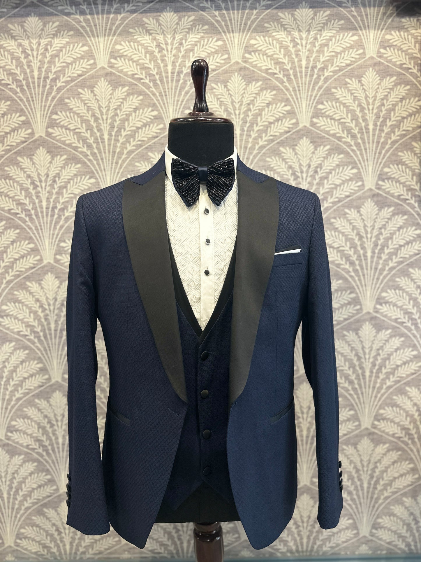 Noir Diamond Slim Fit Tuxedo – 3 Piece Set