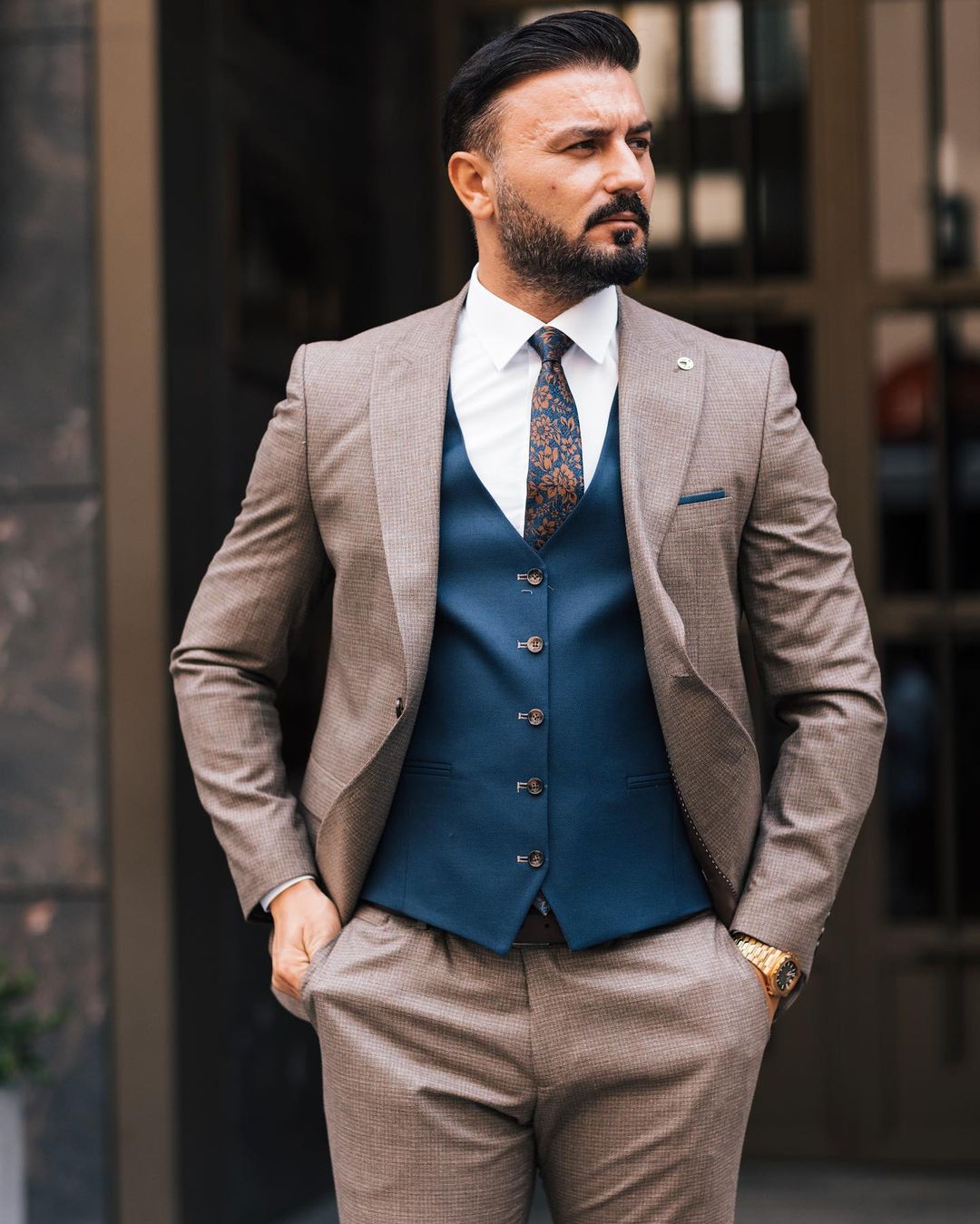 Beige Slim Fit Three-Piece Suit with Reversible Waistcoat