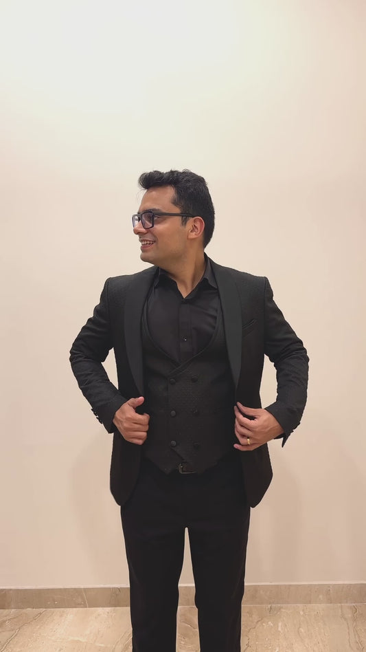 Onyx Regent – European Black Textured 3-Piece Tuxedo Suit